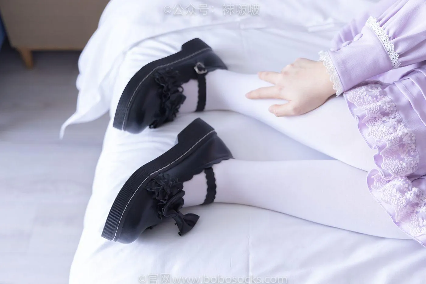 [BoBoSocks袜啵啵]NO.079 砂糖-皮鞋、厚白丝（花絮版） [140P]插图